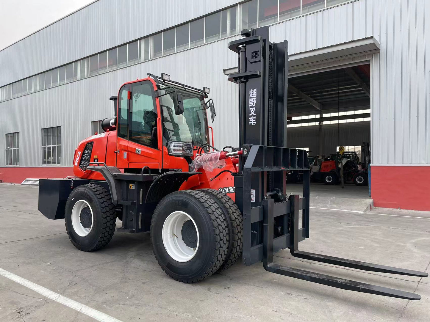 Liugong-60 All-terrain forklift